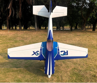 Kunstflugzeug - Extra 330 SX - RC-Pilot - (Spannweite 2,29m) Blau, Weiß, Schwarz